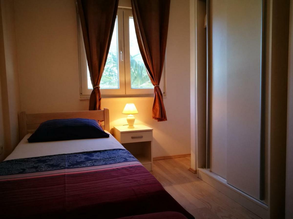 Apartmani Kovacicek 1 Biograd Na Moru Buitenkant foto