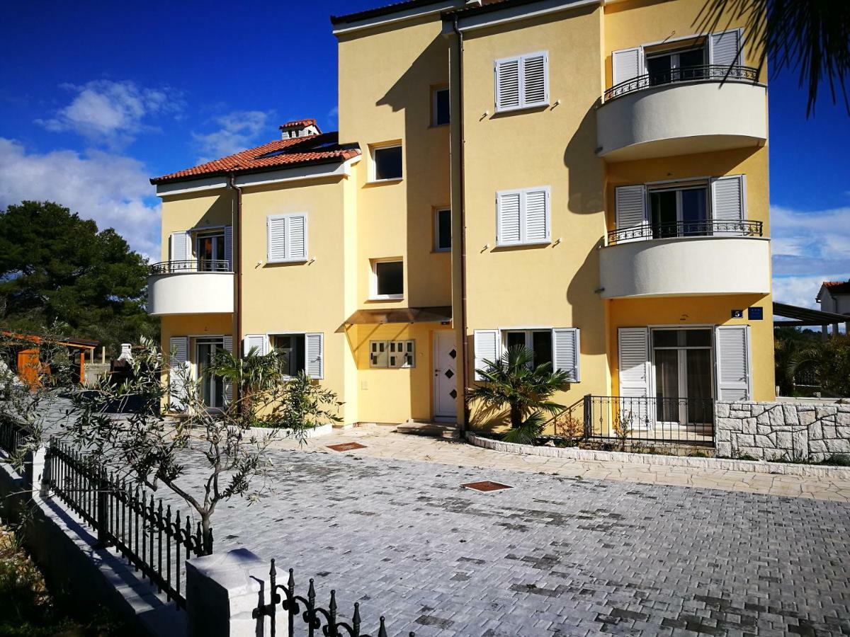 Apartmani Kovacicek 1 Biograd Na Moru Buitenkant foto