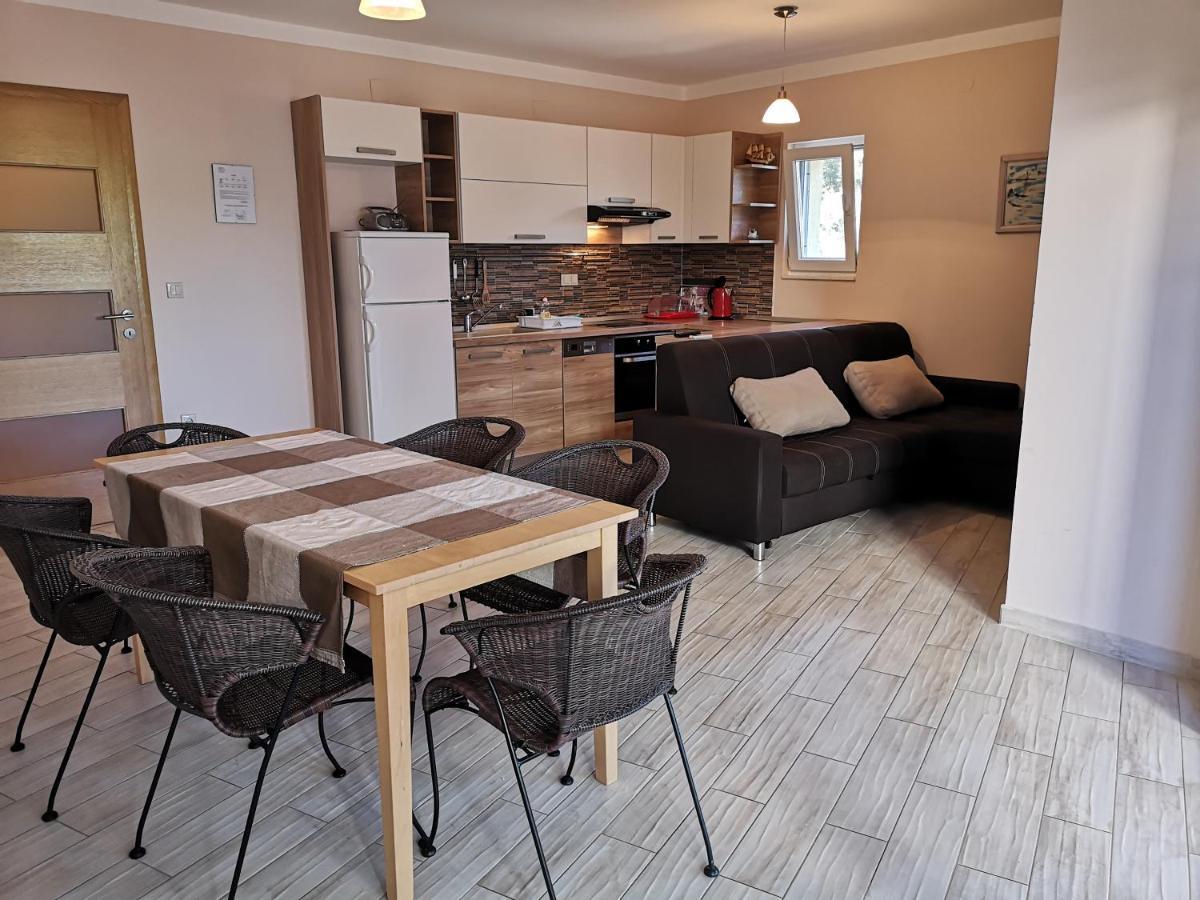 Apartmani Kovacicek 1 Biograd Na Moru Buitenkant foto